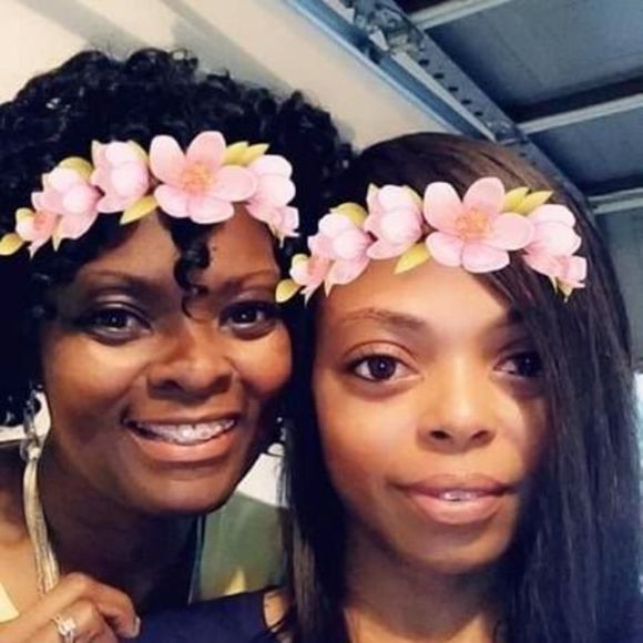 Meet your Posher, Maria - Picture 1 of 1